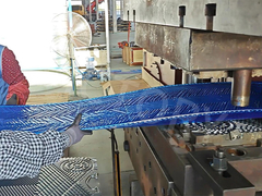 كيف يضمن مبادلات الحرارة الصفيحة المصفحة المتانة في البيئات القاسية؟